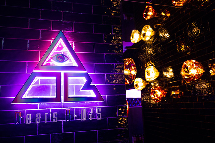 Dear’s B-N/S（ディアーズビーナス）の店内写真1