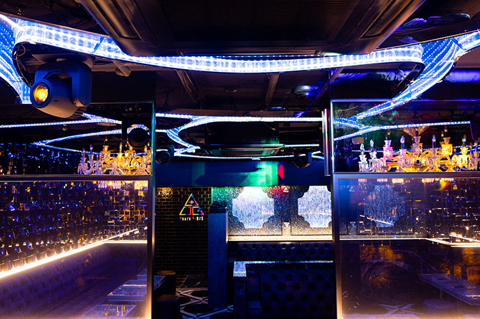 Dear’s B-N/S（ディアーズビーナス）の店内写真2